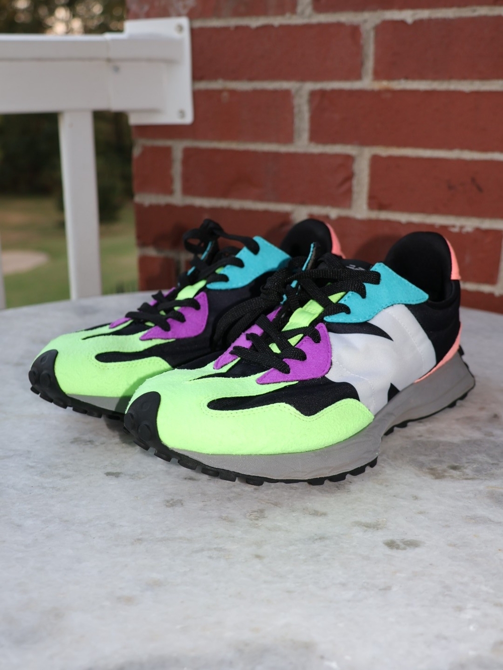 Balance 327 "Black Multi-Color" - Picture 3 of 8